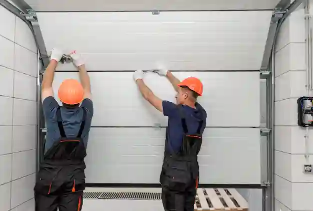 garage door repair in Manor, TX